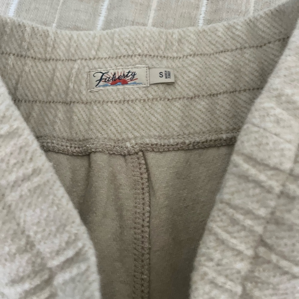Faherty Women's Fleece Jogger Sweatpants | Oatmeal - Picture 4 of 5